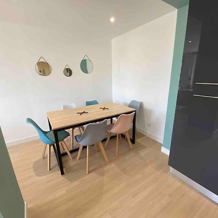Appartement Familial, 2 Chambres, En Rdc Sur Cour Saint-Florentin  Exterior photo