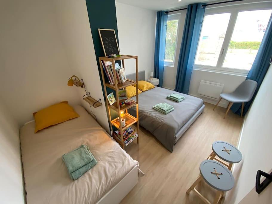 Appartement Familial, 2 Chambres, En Rdc Sur Cour Saint-Florentin  Exterior photo